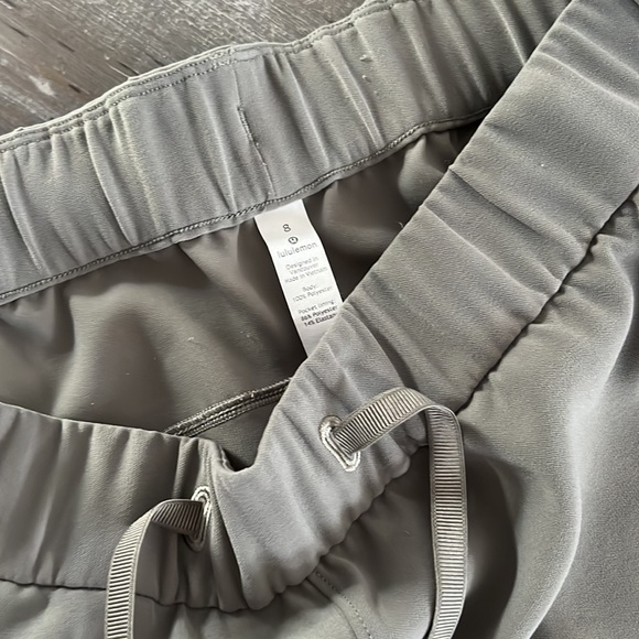 Lululemon Sz 8 On The Go Wide Leg Travel Trouser Pant - Picture 2 of 4